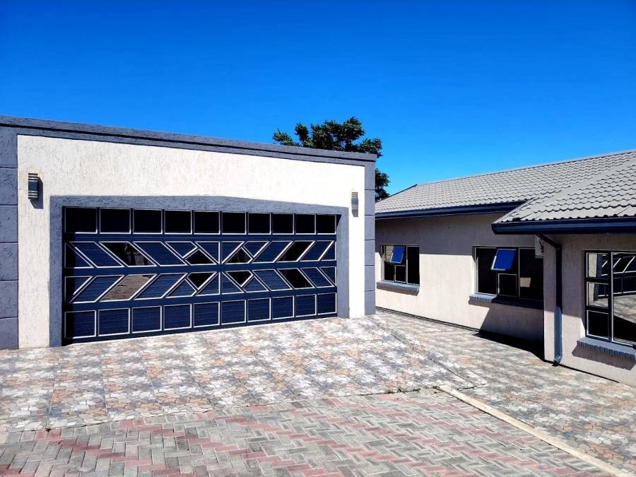 4 Bedroom Property for Sale in West Bank Eastern Cape